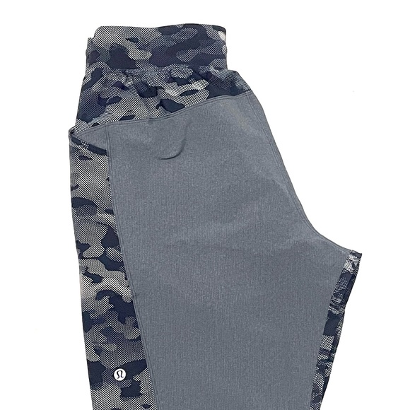 LULULEMON Men’s Athletic Shorts 7” Camo Lined Small - Picture 2 of 7